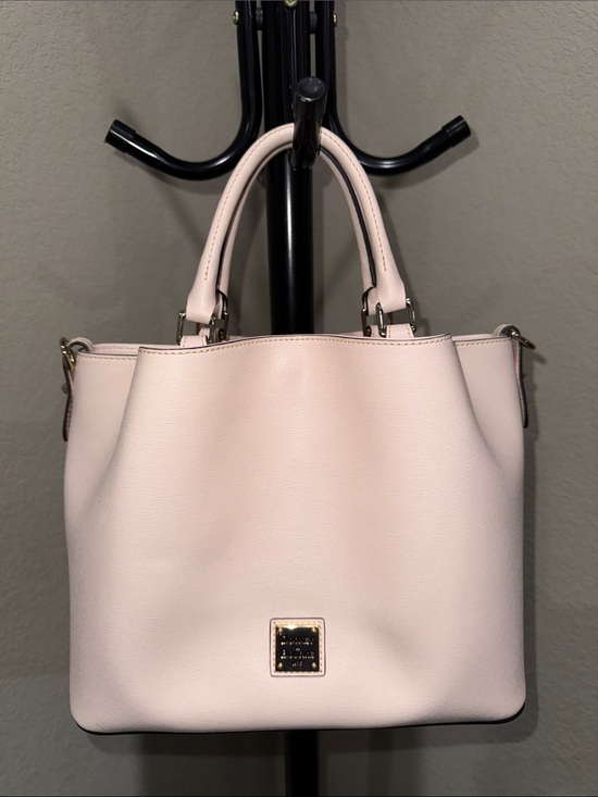 Dooney & Bourke Handbags - Dooney & Bourke Blush Pink Saffiano Tote